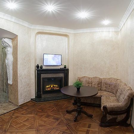 Appartement Rynok Square - The Heart Of Lviv Extérieur photo